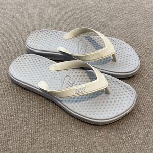 Nike Sandals Womens Size 8 Gray Thong Flip Flop Cushioned Lightweight Comfort